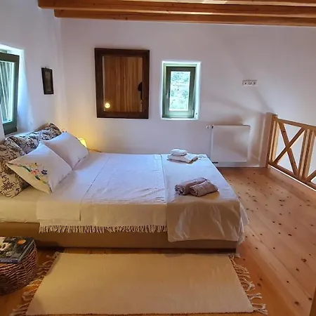 Lovely * Parikia (Paros)